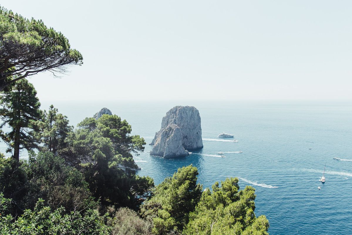Pantamolle X Russo: in Love with Capri